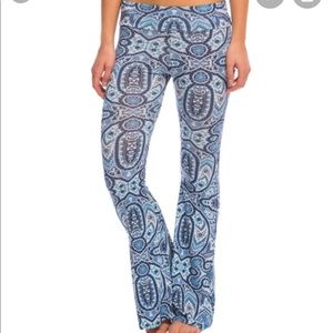 Onzie flare pant